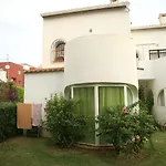 Ca Isaak بيت للعطل *